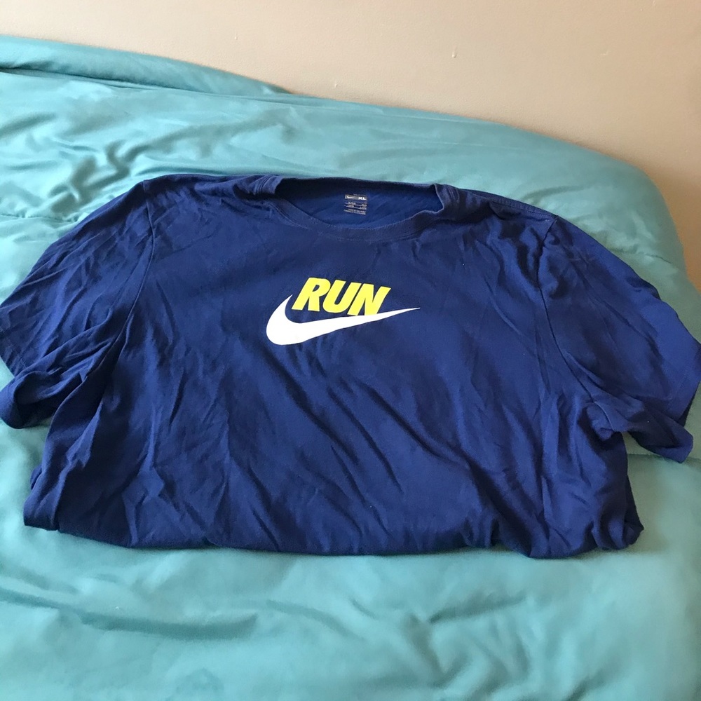 Men’s Nike tshirt